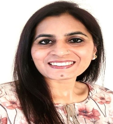 Dr. Navneet Kaue